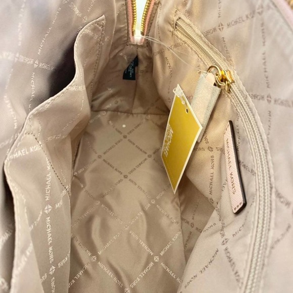 Michael Kors Medium Dome Satchel Crossbody Powder blush - Picture 9 of 11